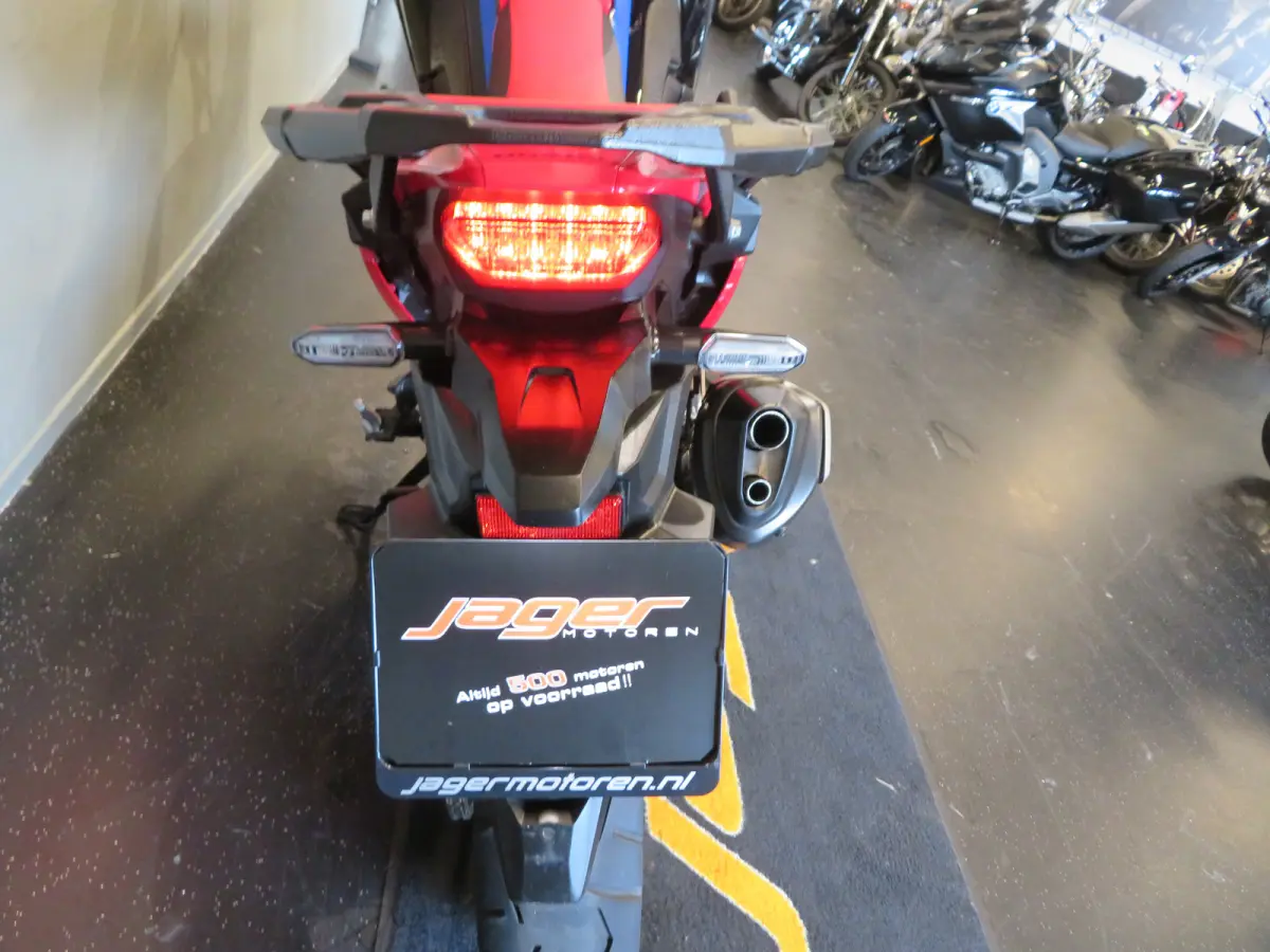 CRF 1100 AFRICA TWIN NIEUWSTAAT!!