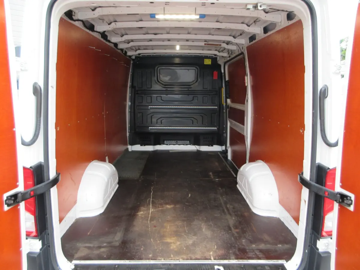 35 2.0 TDI ,euro 6 ,automaat, camera ,navigatie, L3H2 (L2H1) trekhaak