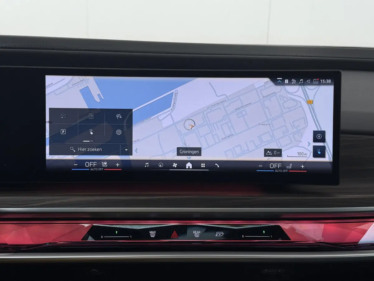 xDrive60 106 kWh | Bowers & Wilkins | Trekhaak | Massage voorstoelen | Connoisseur Pack | Driving Assistant Professional |  Gelaagd glas | panoramadak Sky Lounge