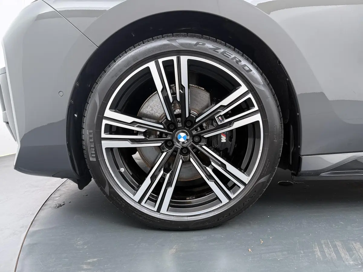 xDrive60 106 kWh | Bowers & Wilkins | Trekhaak | Massage voorstoelen | Connoisseur Pack | Driving Assistant Professional |  Gelaagd glas | panoramadak Sky Lounge