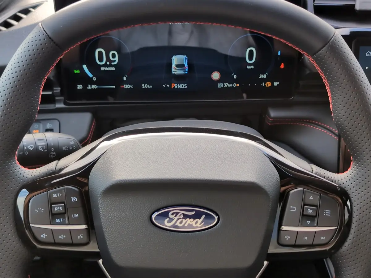 1.0 EcoBoost ST-Line X | Achteruitrijcamera | Bang & Olufsen Sound System | Bestuurdersstoel in hoogte verstelbaar