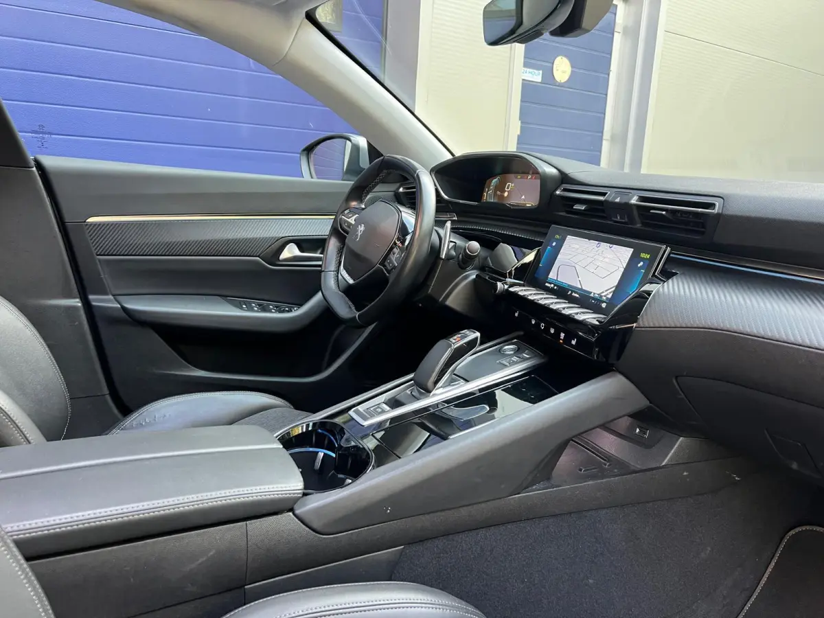 1.6 HYbrid PHEV Allure l Pano l ACC l