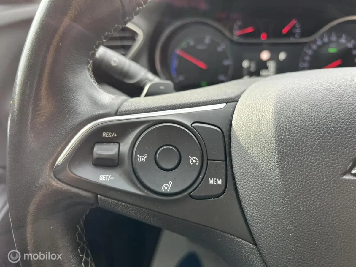 1.6 Turbo Hybrid Executive|CRUISE|CAMERA|