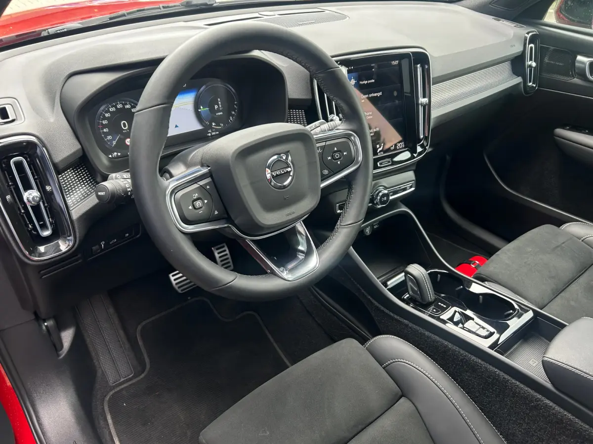 1.5 T4 R-Design | Pano | SoH 99% | 360 camera | Harman/Kardon | Memory | Stoel & stuurverwarming |