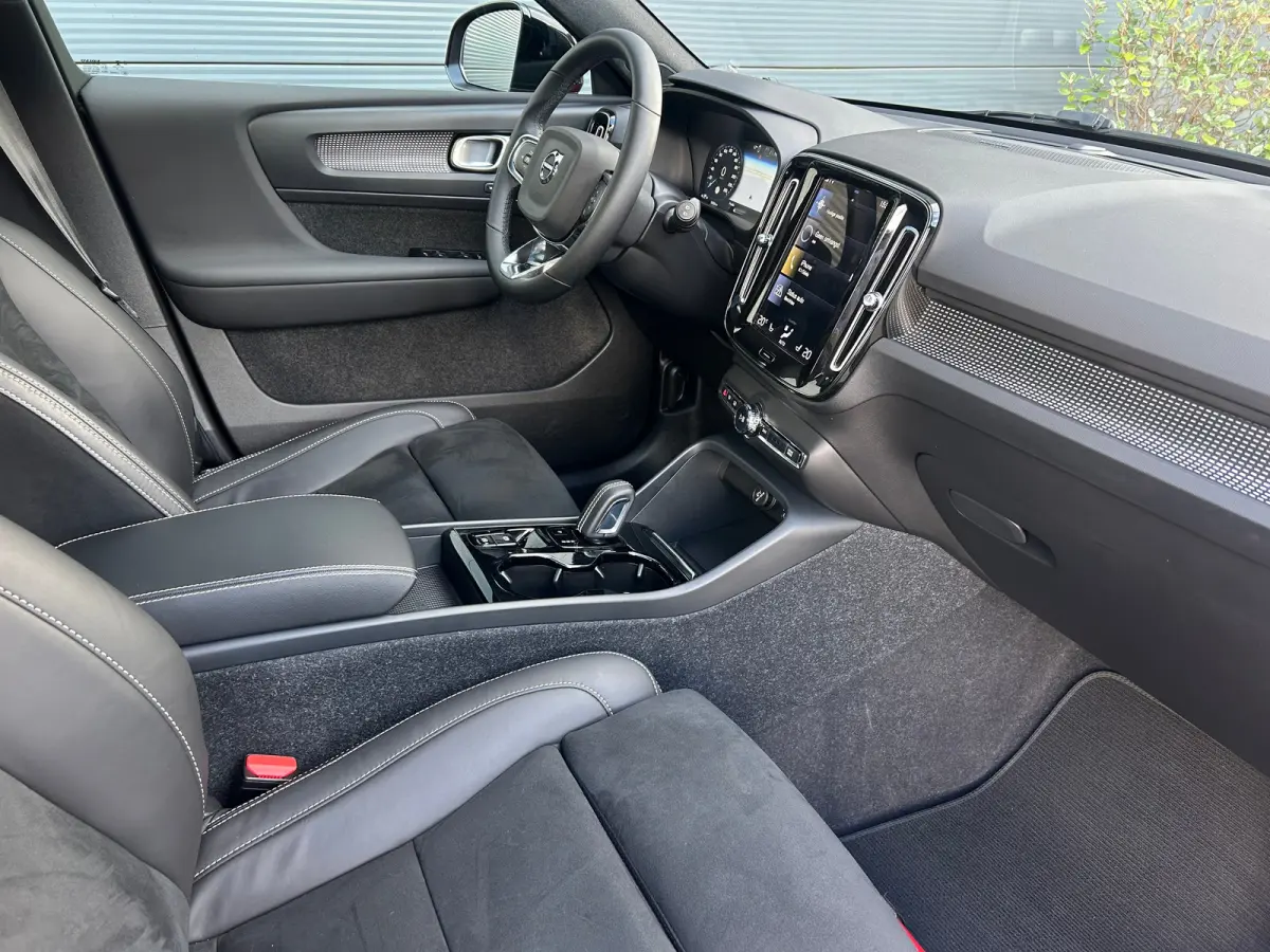 1.5 T4 R-Design | Pano | SoH 99% | 360 camera | Harman/Kardon | Memory | Stoel & stuurverwarming |