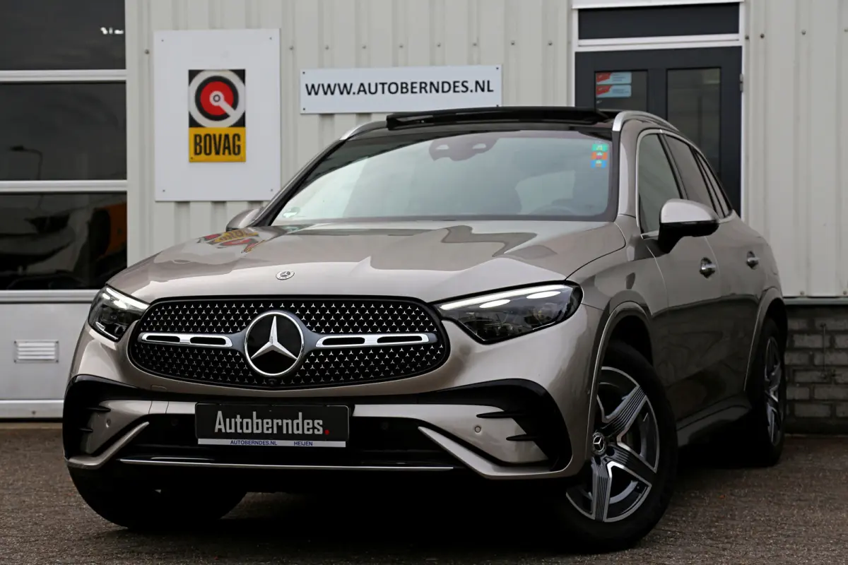 Plug in hybride 4MATIC AMG Line*Perfect MB Onderh.*Airmatic/4wiel bestu./360/ACC/Massage/Koeling/HUD/Digital Light/DAB/Sfeer/Dodehoek/Apple Carplay-Android/Parkeersens.V+A/19 inch LM*
