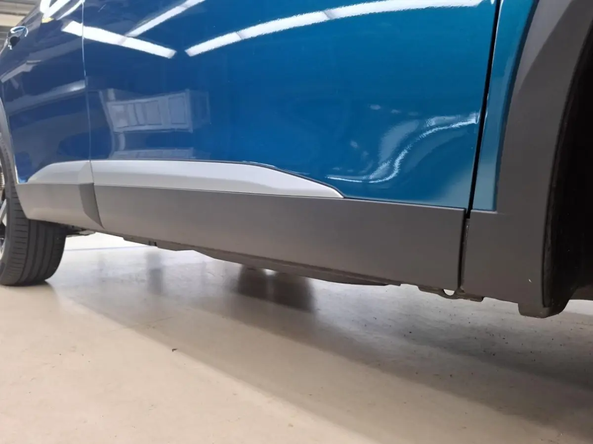 1.2 Hybrid 145 Allure | Achterbank in delen neerklapbaar | Achterspoiler | Actieve noodgeval assistent