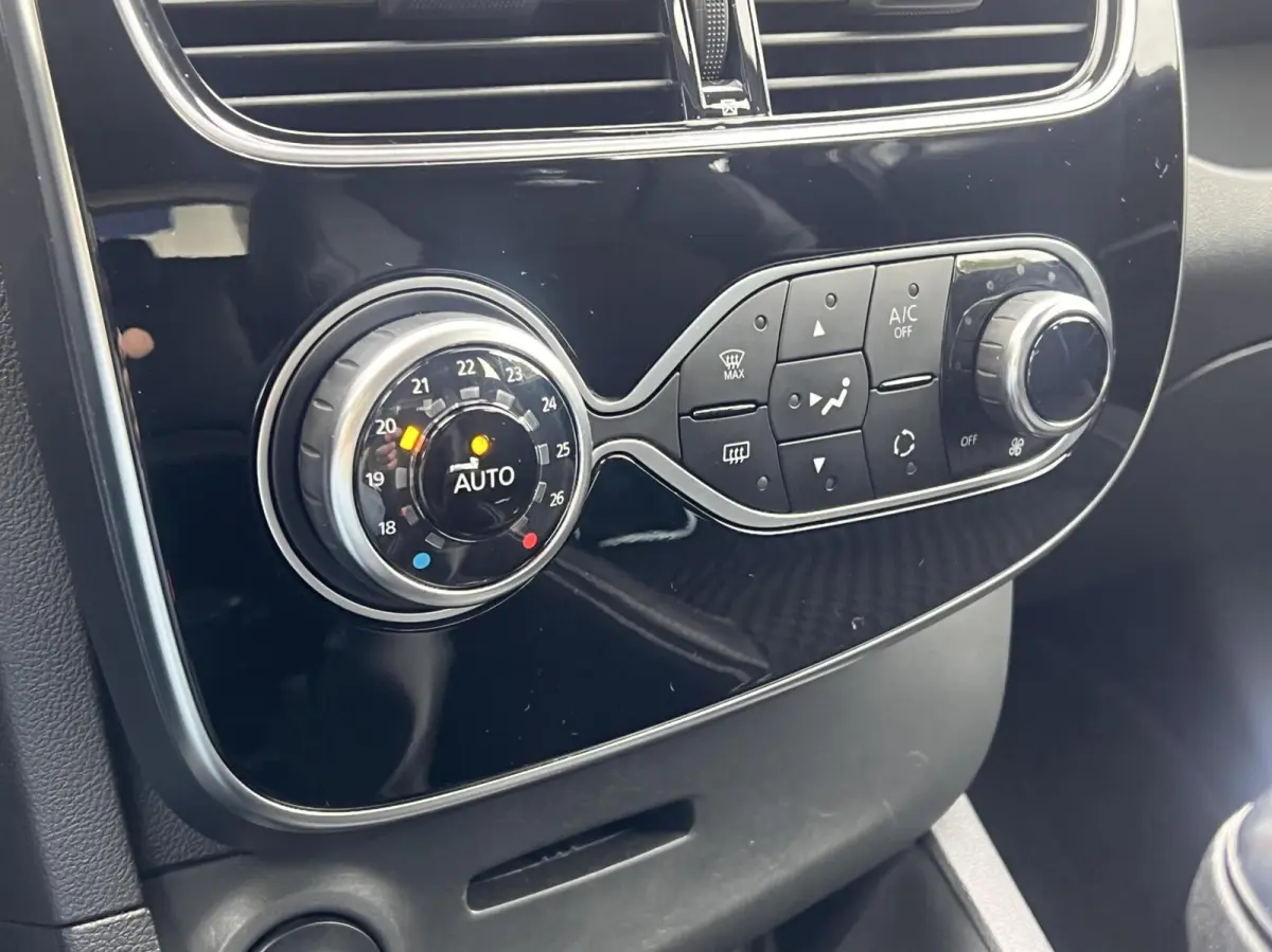 0.9 TCe Intens 5 Deurs Airco Clima Cruise Dealer