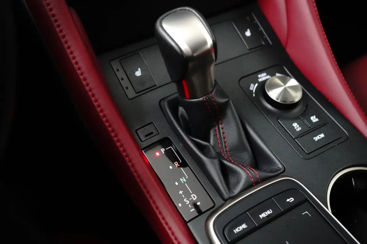 300h | UNIEK! | CRUISE CONTROL |CAMERA | DODE HOEK DETECTIE | STOELVERWARMING | FULL LED