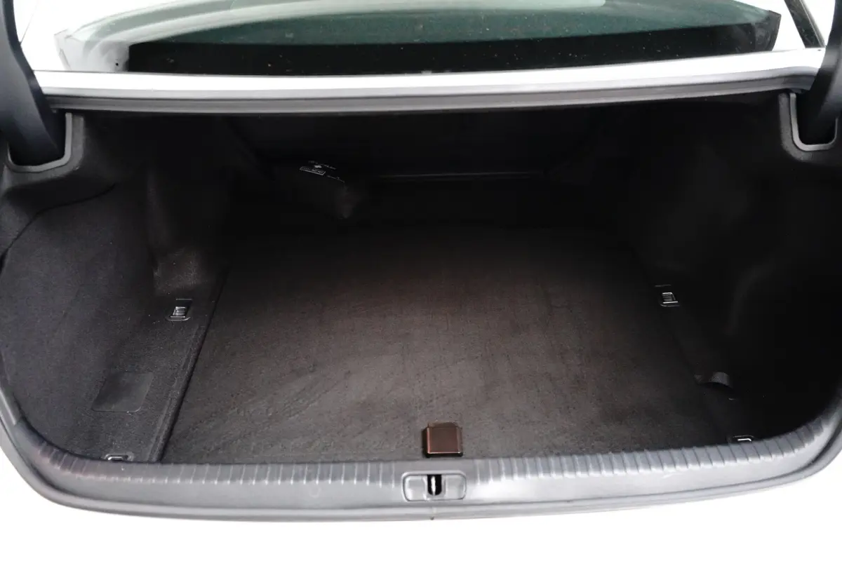 300h | UNIEK! | CRUISE CONTROL |CAMERA | DODE HOEK DETECTIE | STOELVERWARMING | FULL LED