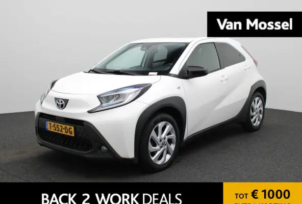 1.0 VVT-i MT first | Apple Carplay / Android Auto| Bluetooth | Cruise Control | Achteruitrijcamera |