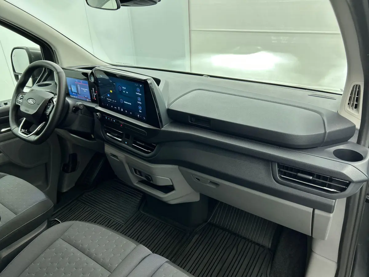 340 2.5 Automaat PHEV L2H1 Limited Cruise Control Airco Lichtmetalen Velgen