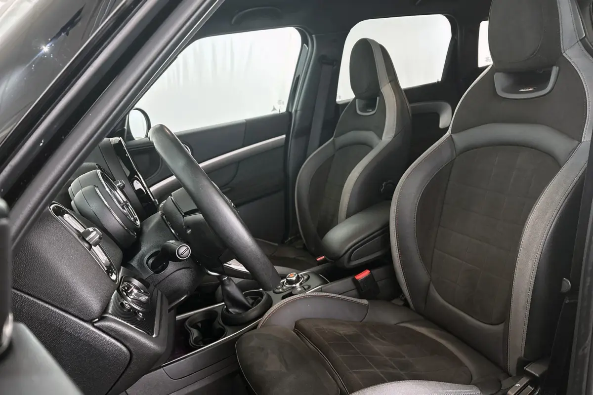 1.5 Cooper ALL4 JCW Pano Stoelverwarming Camera Keyless