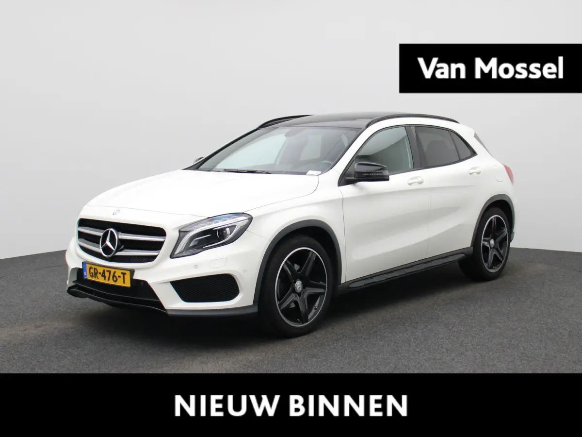 180 Ambition | Automaat | Panoramadak | Stoelverwarming | Achteruitrijcamera |