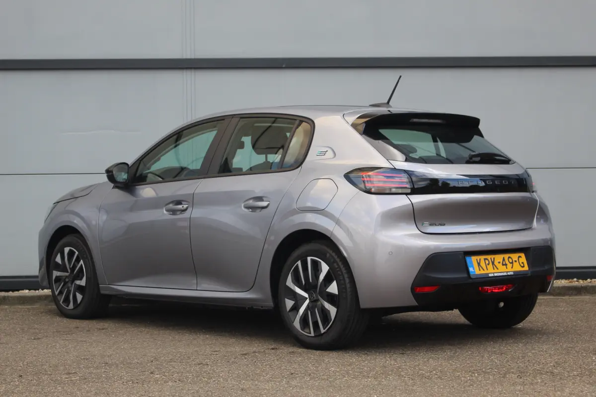 EV Style 50 kWh | Carplay | Cruise | DAB | Climate | LED | PDC A | Elek. Ramen | Carplay | Cruise | DAB | Climate | LED | PDC A | Elek. Ramen |