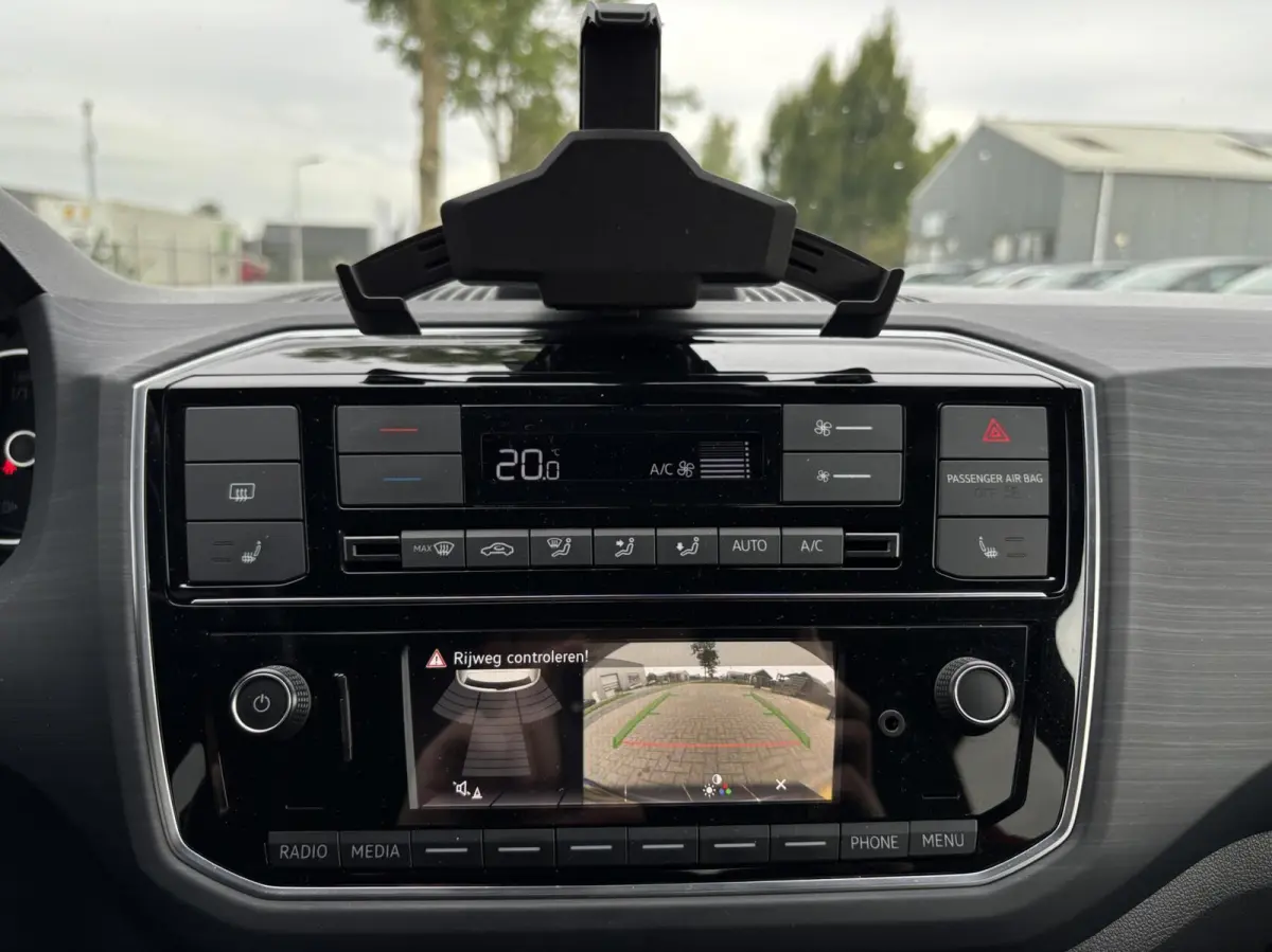 Up! 1.0 BMT cross up! cruise camera pdc bluetooth