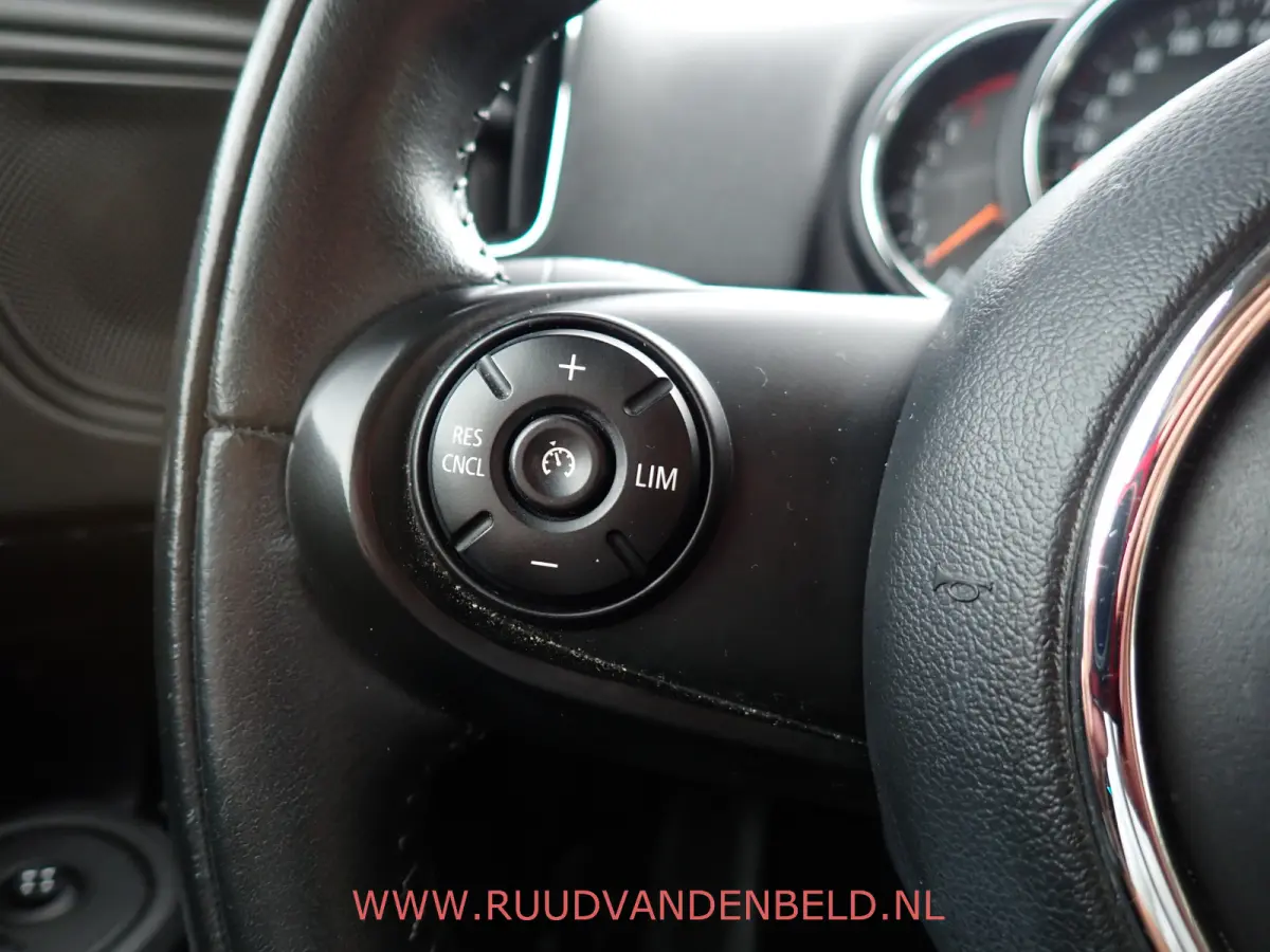 2.0 Cooper S KEYLESS / HEAD-UP / SCHUIF-KANTELDAK / CARPLAY