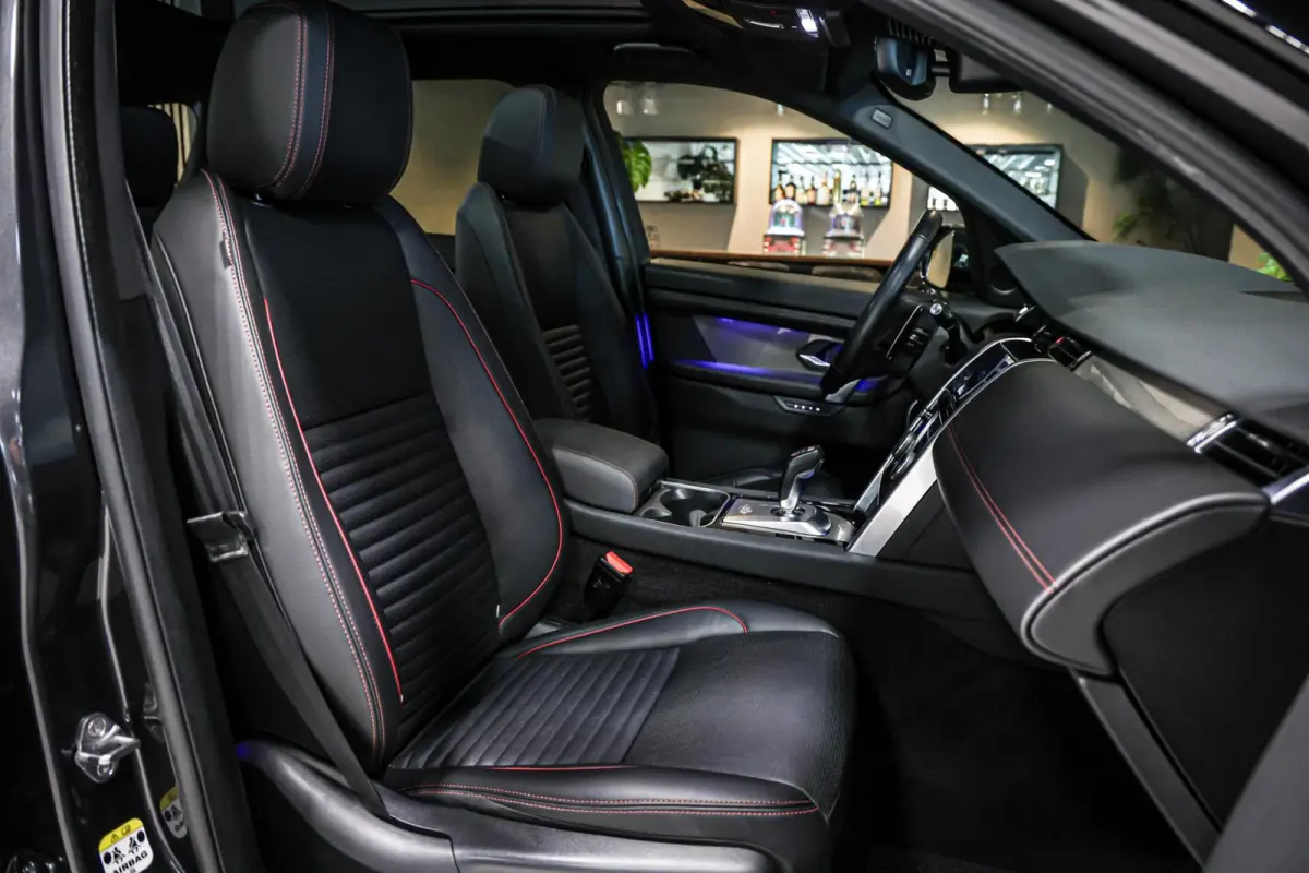 P300e 1.5 R-Dynamic HSE|Pano|Carplay|Trekhaak