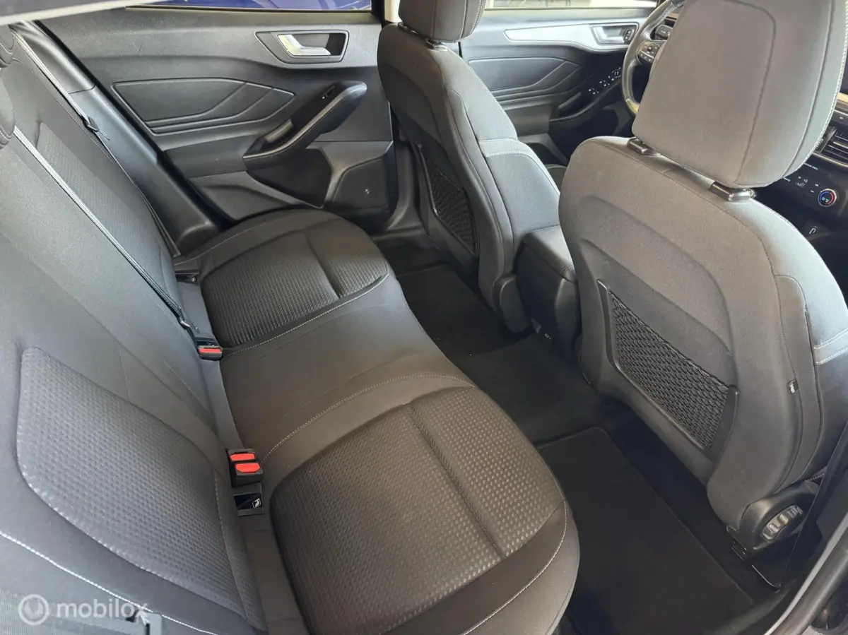 1.0 EcoBoost Trend Edition Business