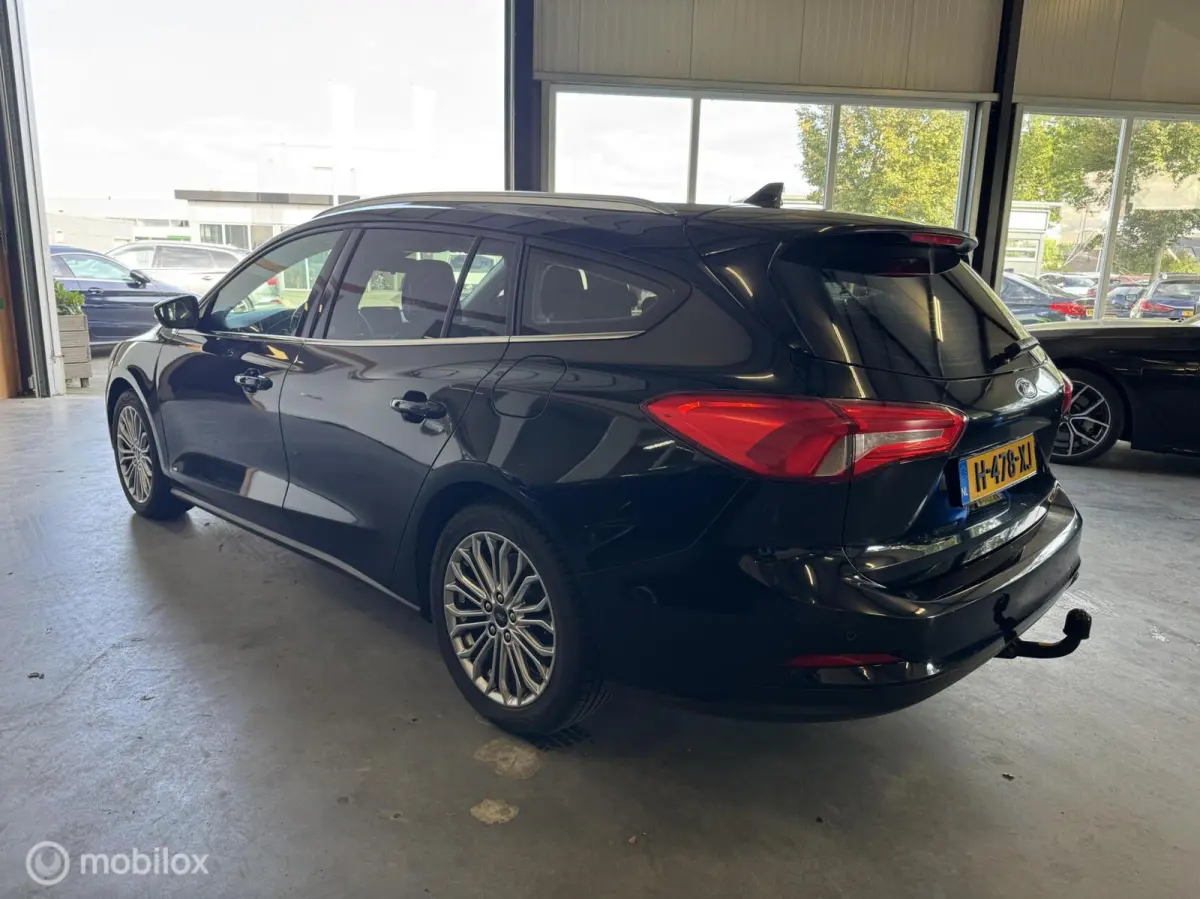 1.0 EcoBoost Trend Edition Business