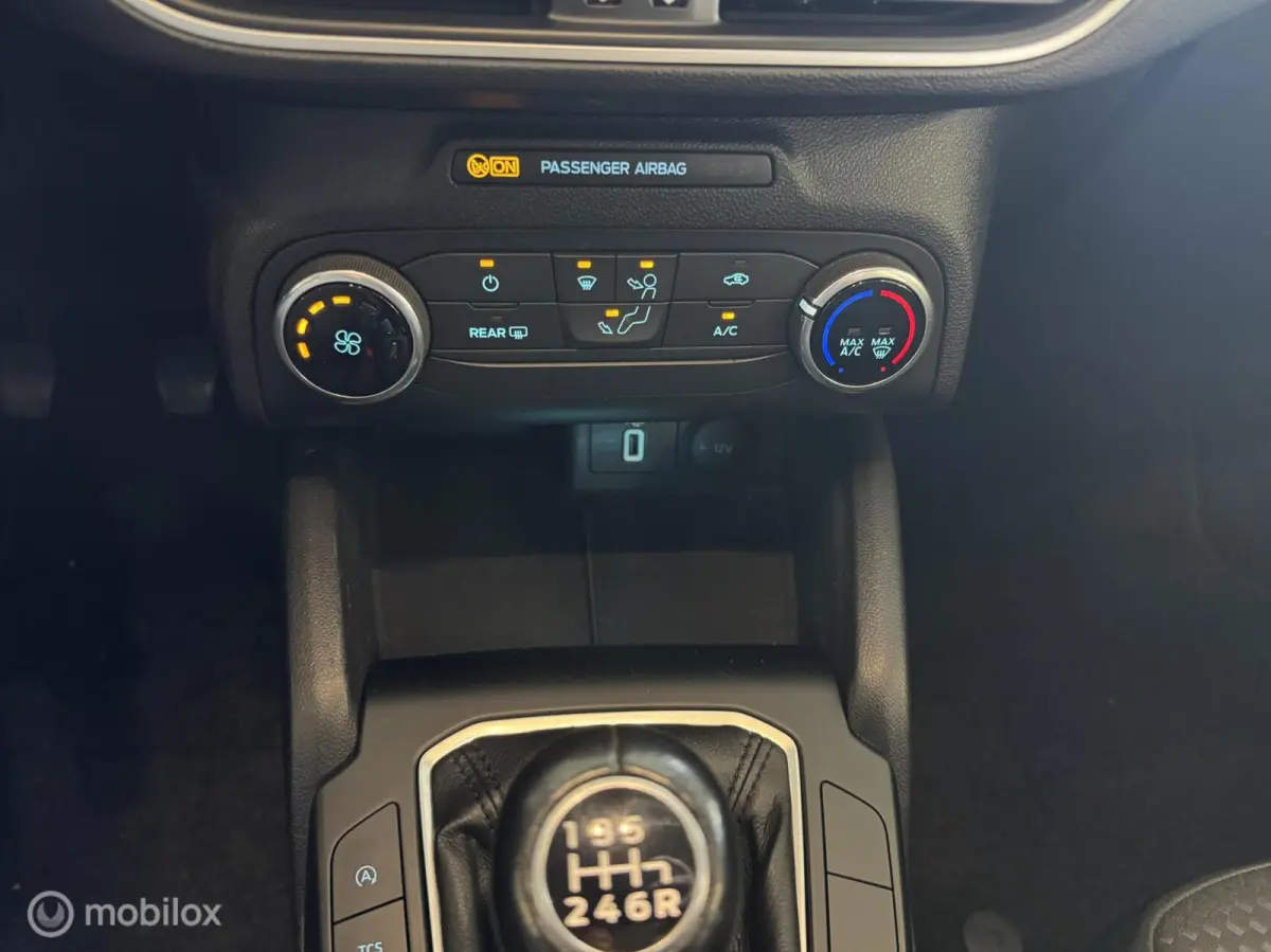 1.0 EcoBoost Trend Edition Business