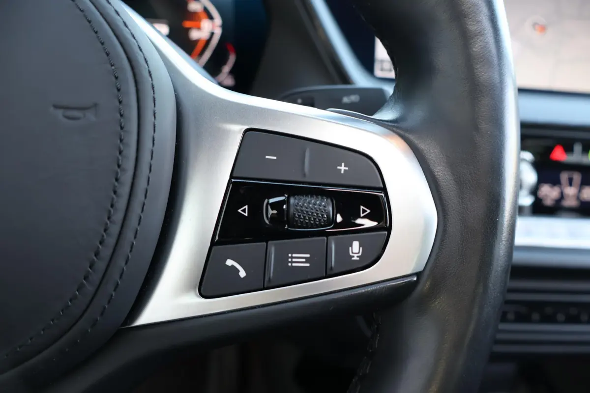 218i Executive Edition 1e eigenaar | Dealer Onderh | BTW | NAP | M-Sport+ | Pano | Winterpack | Harman | Camera | Alarm Klasse 3 | HIFI | Navi | Climate | Carplay | LMV | DAB