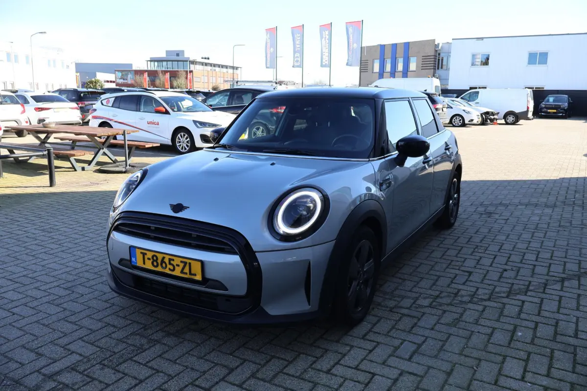 1.5 Cooper Camden Edition 1e Eigenaar | Volledig Onderh | NAP | BTW | Carplay | Navi | Cruise | DAB | Full Led | Start/Stop | Hill-Hold | PDC