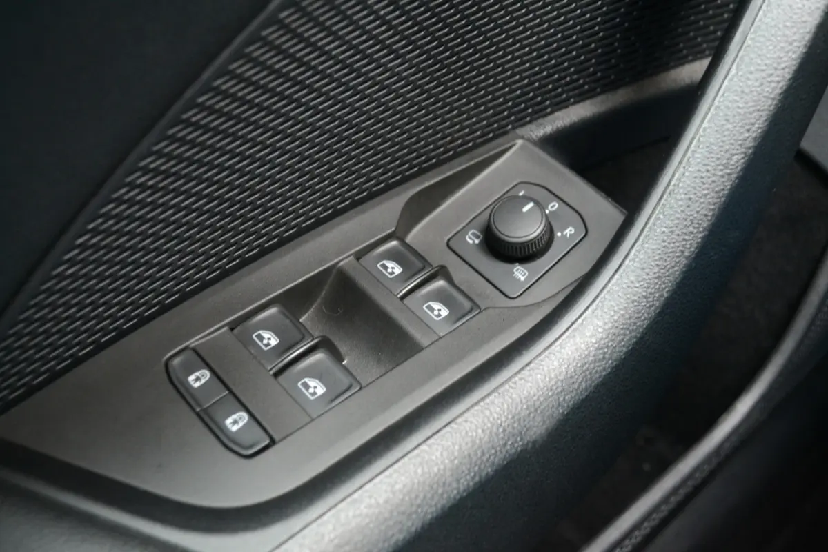 1.0 TSI Business Edition | Trekhaak | Virtual Cockpit | Parkeersensoren | Carplay/Android Auto