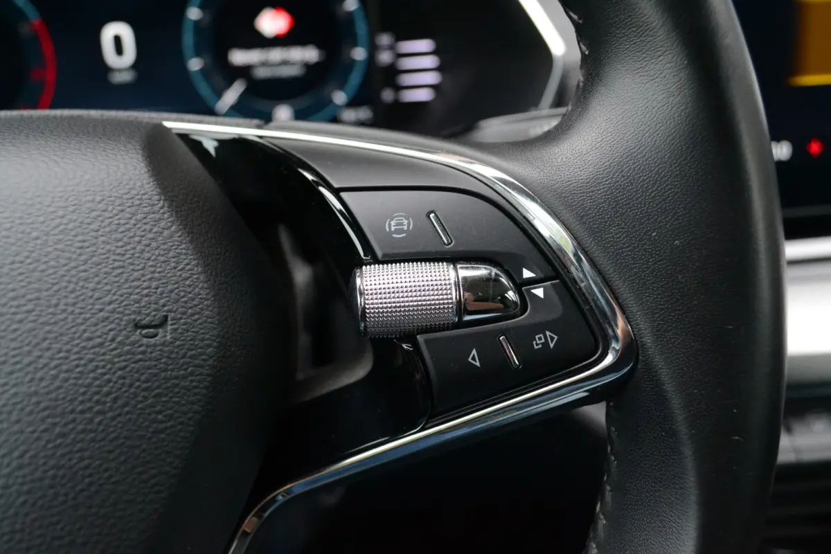 1.0 TSI Business Edition | Trekhaak | Virtual Cockpit | Parkeersensoren | Carplay/Android Auto