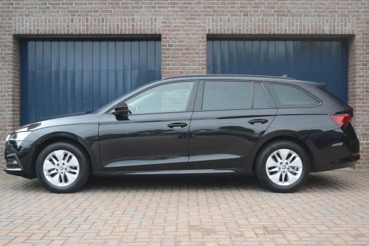1.0 TSI Business Edition | Trekhaak | Virtual Cockpit | Parkeersensoren | Carplay/Android Auto