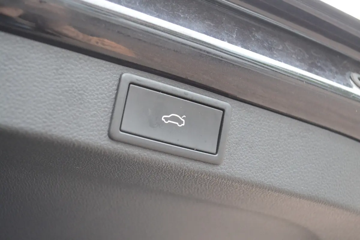 1.0 TSI Business Edition | Trekhaak | Virtual Cockpit | Parkeersensoren | Carplay/Android Auto