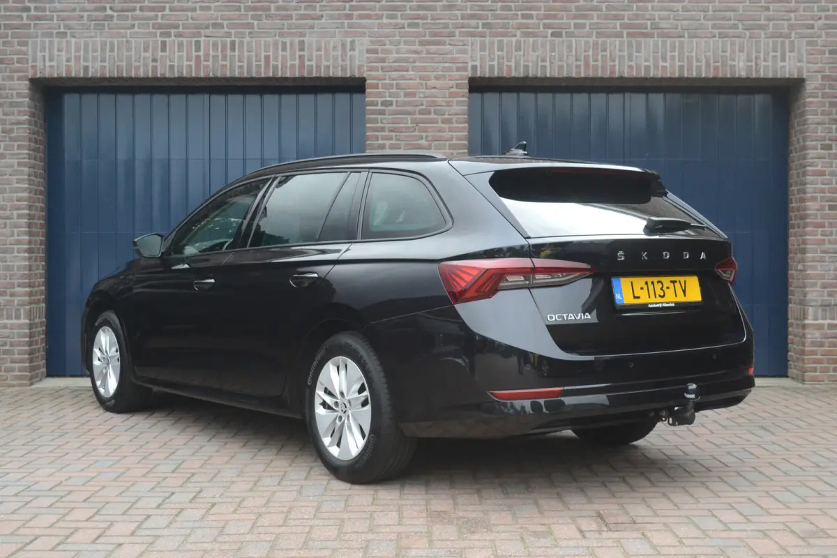 1.0 TSI Business Edition | Trekhaak | Virtual Cockpit | Parkeersensoren | Carplay/Android Auto