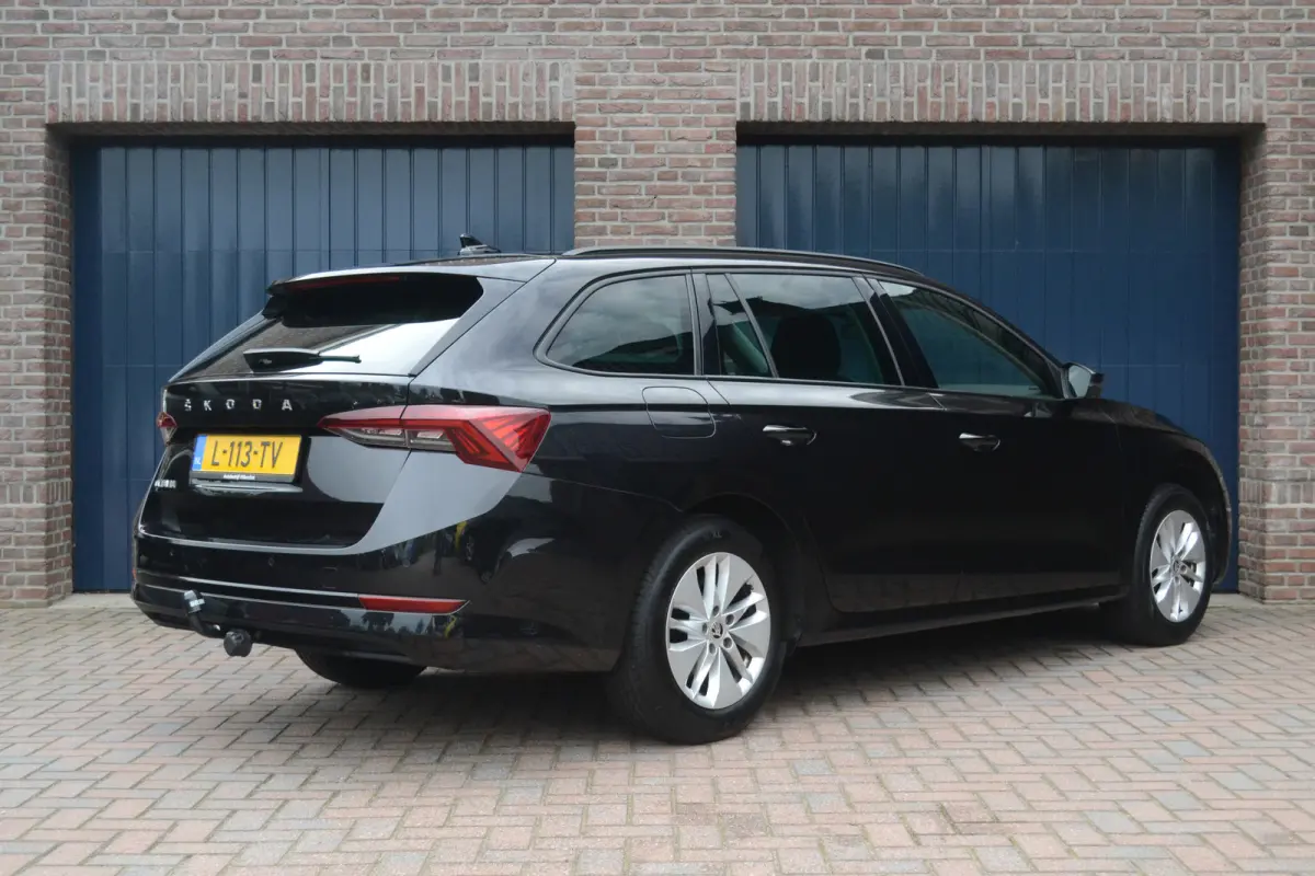 1.0 TSI Business Edition | Trekhaak | Virtual Cockpit | Parkeersensoren | Carplay/Android Auto
