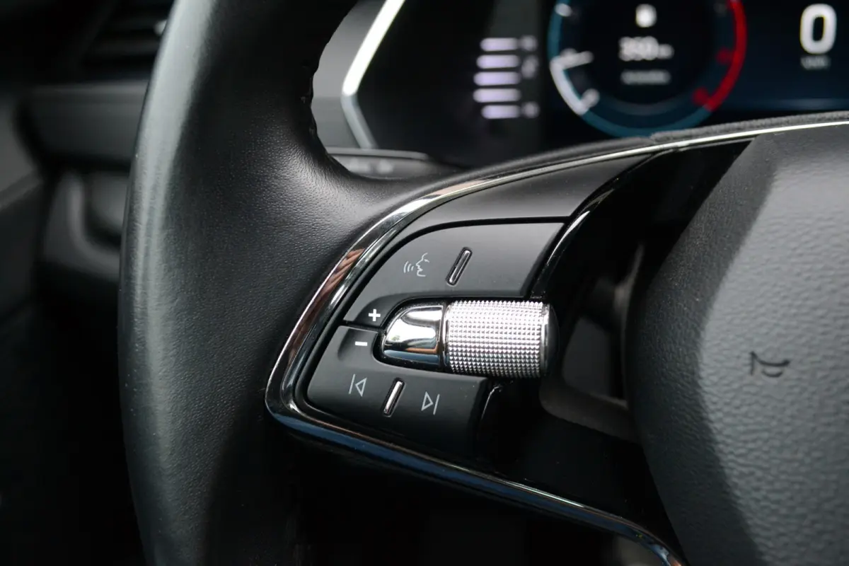 1.0 TSI Business Edition | Trekhaak | Virtual Cockpit | Parkeersensoren | Carplay/Android Auto