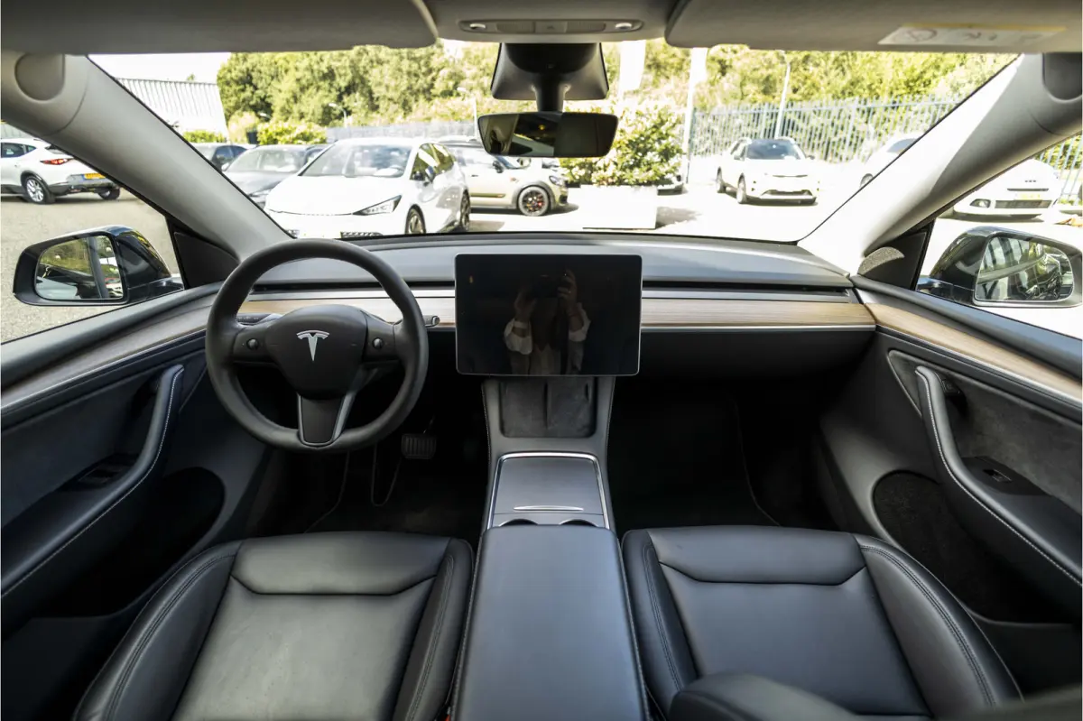 RWD 58 kWh SOH 93.9%