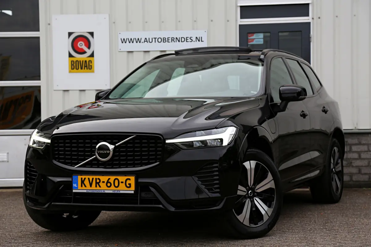 2.0 T6 Plug-in hybrid Long Range AWD Plus Dark*Perfect Volvo Onderh.*Pano/Elek. Trekhaak/Sport Stoelen Leder/Stoelverw.V+A/Stuurverw./Camera/Memorie/Parkeersens.V+A/19 inch LM*