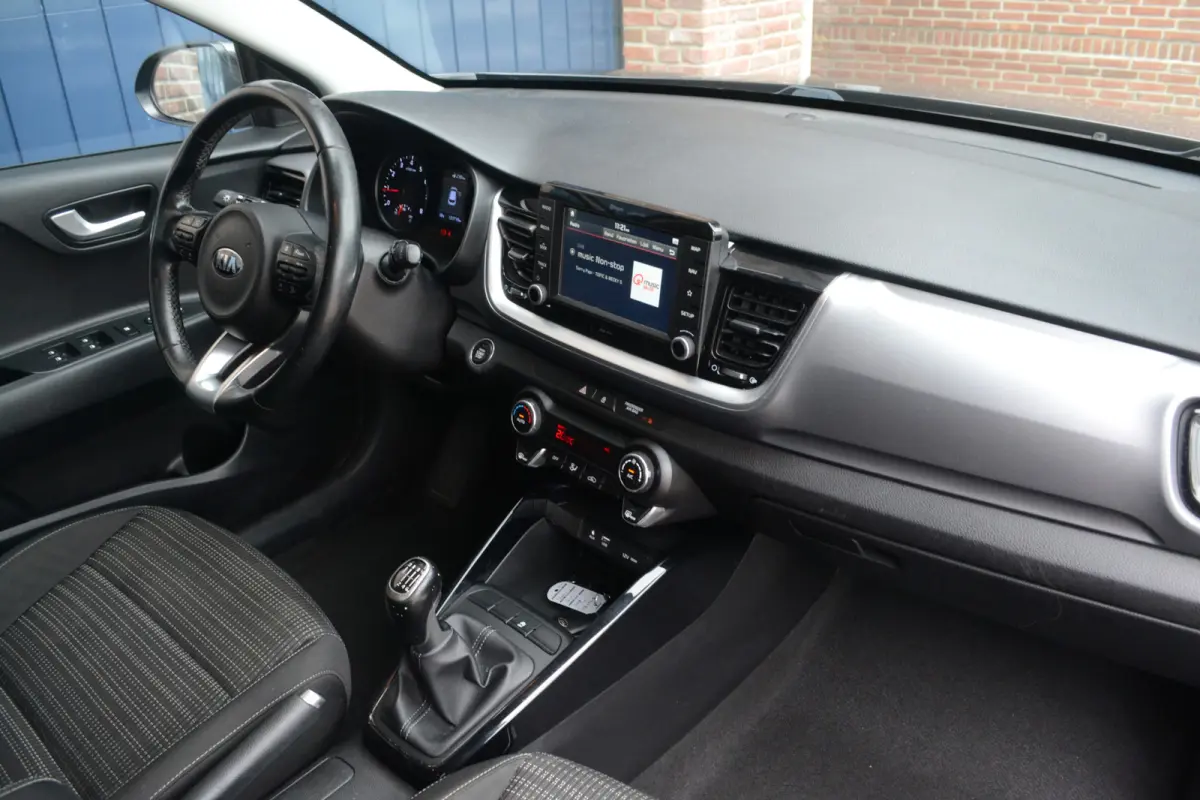 1.0 T-GDi 120pk H6 DynamicLine | Clima | Camera | Keyless | Carplay/Android Auto | PDC | Navigatie