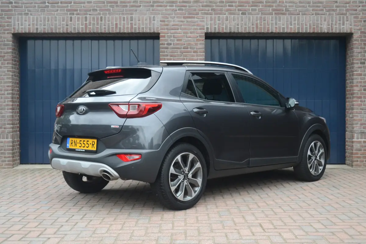 1.0 T-GDi 120pk H6 DynamicLine | Clima | Camera | Keyless | Carplay/Android Auto | PDC | Navigatie