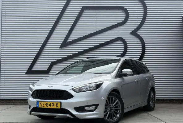 1.5 ST-Line 1e Eigenaar|Carplay|Cruise|Trekhaak|Stoel+stuurverw|PDC V+A|Elek ramen|APK tot 07-2027