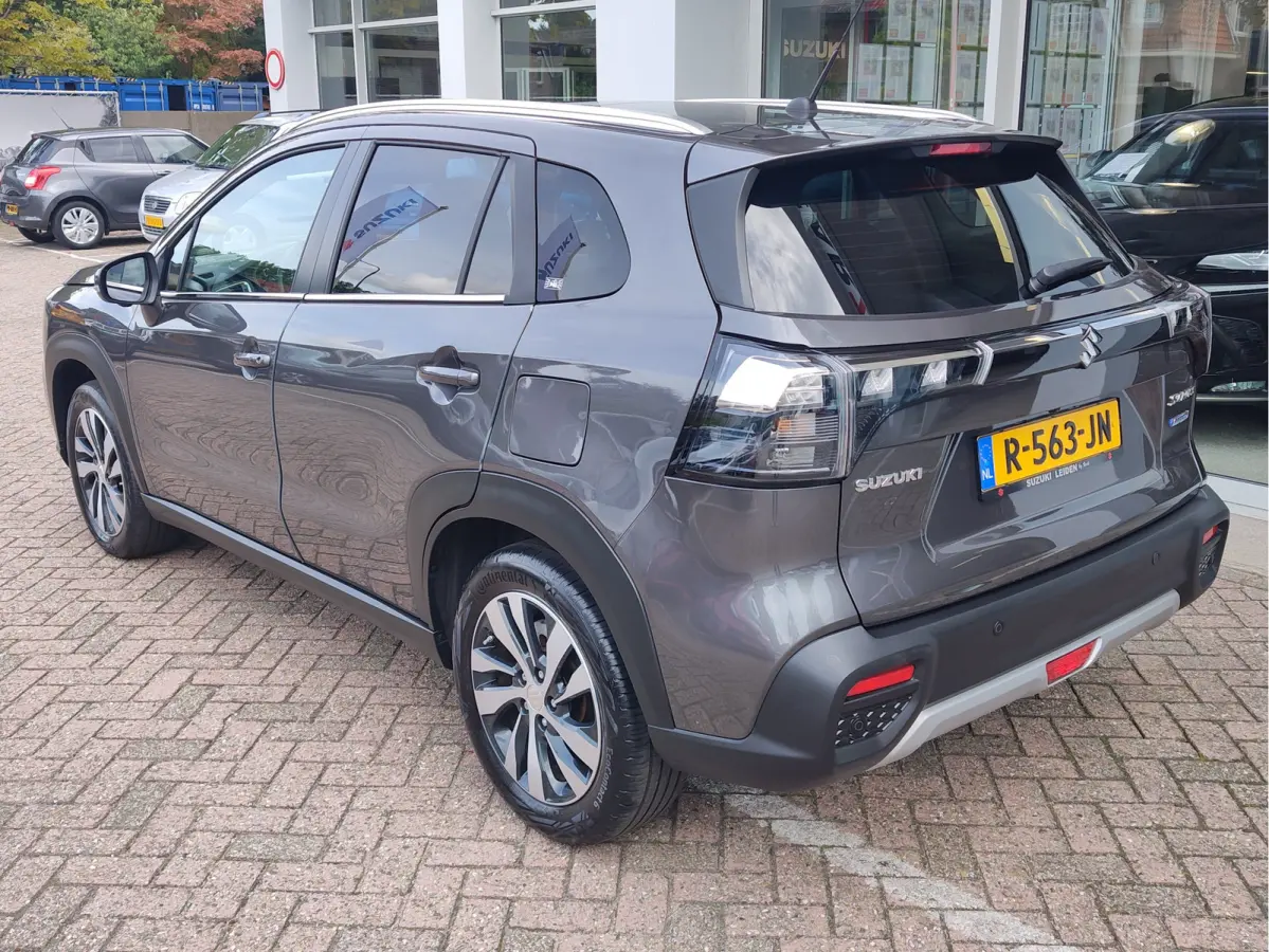 1.4 BOOSTERJET STYLE SMART HYBRID AUT. Open dak | 360 Camera | Dodehoeksensoren