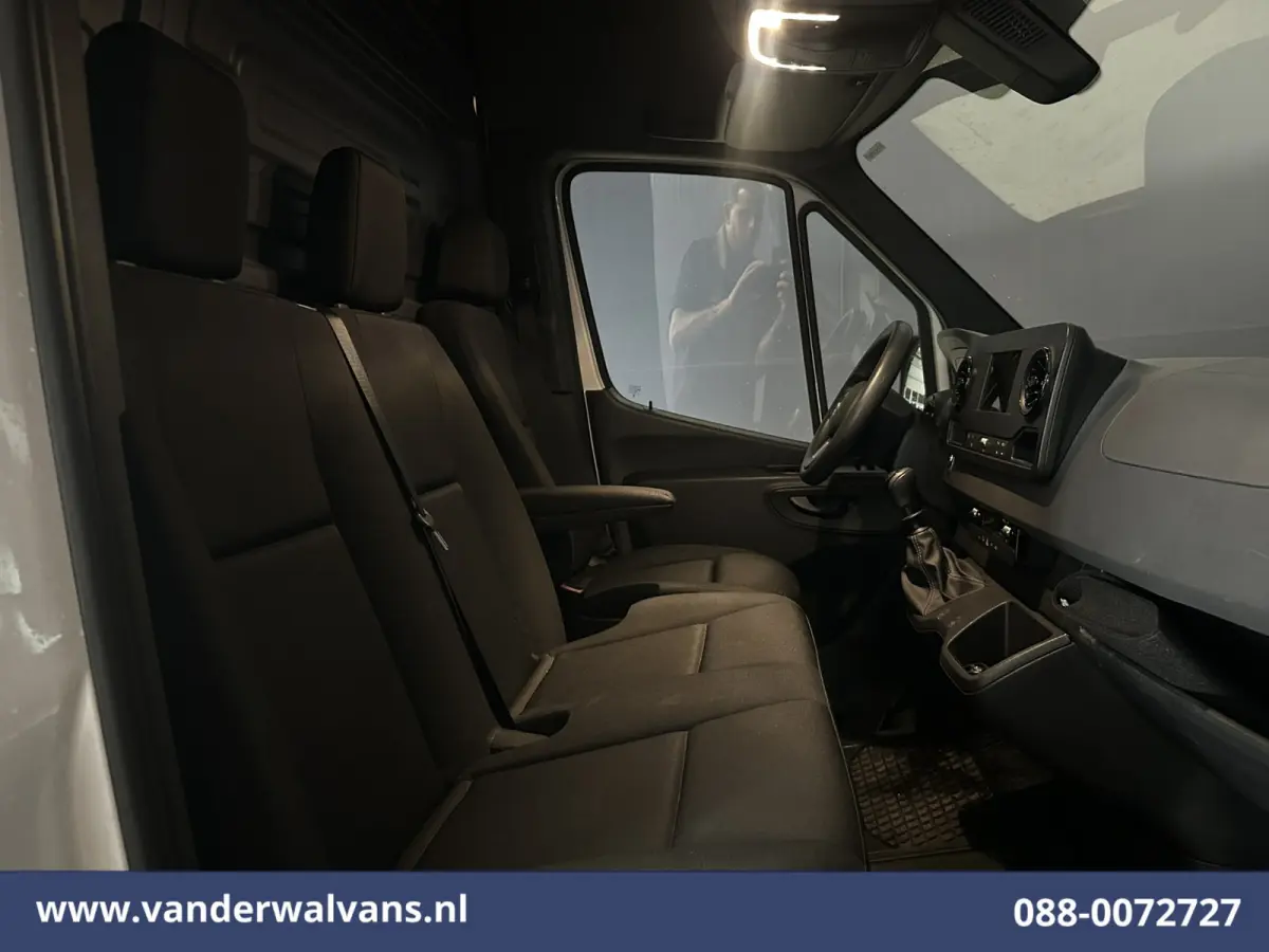 315 CDI 150pk L3H2 Euro6 Airco | Camera | Apple Carplay | Chauffeursstoel Android Auto, Parkeersensoren, 270 Graden Achterdeuren, Bijrijdersbank