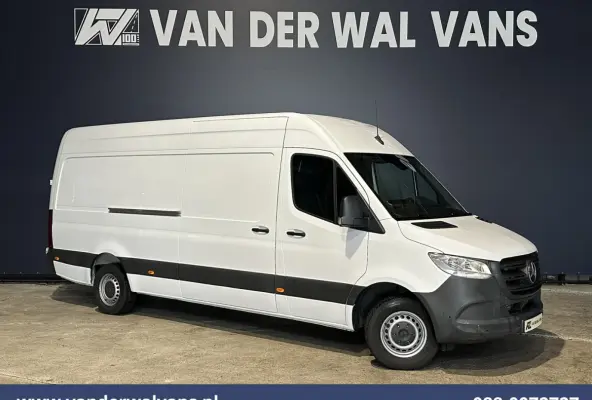315 CDI 150pk L3H2 Euro6 Airco | Camera | Apple Carplay | Chauffeursstoel Android Auto, Parkeersensoren, 270 Graden Achterdeuren, Bijrijdersbank