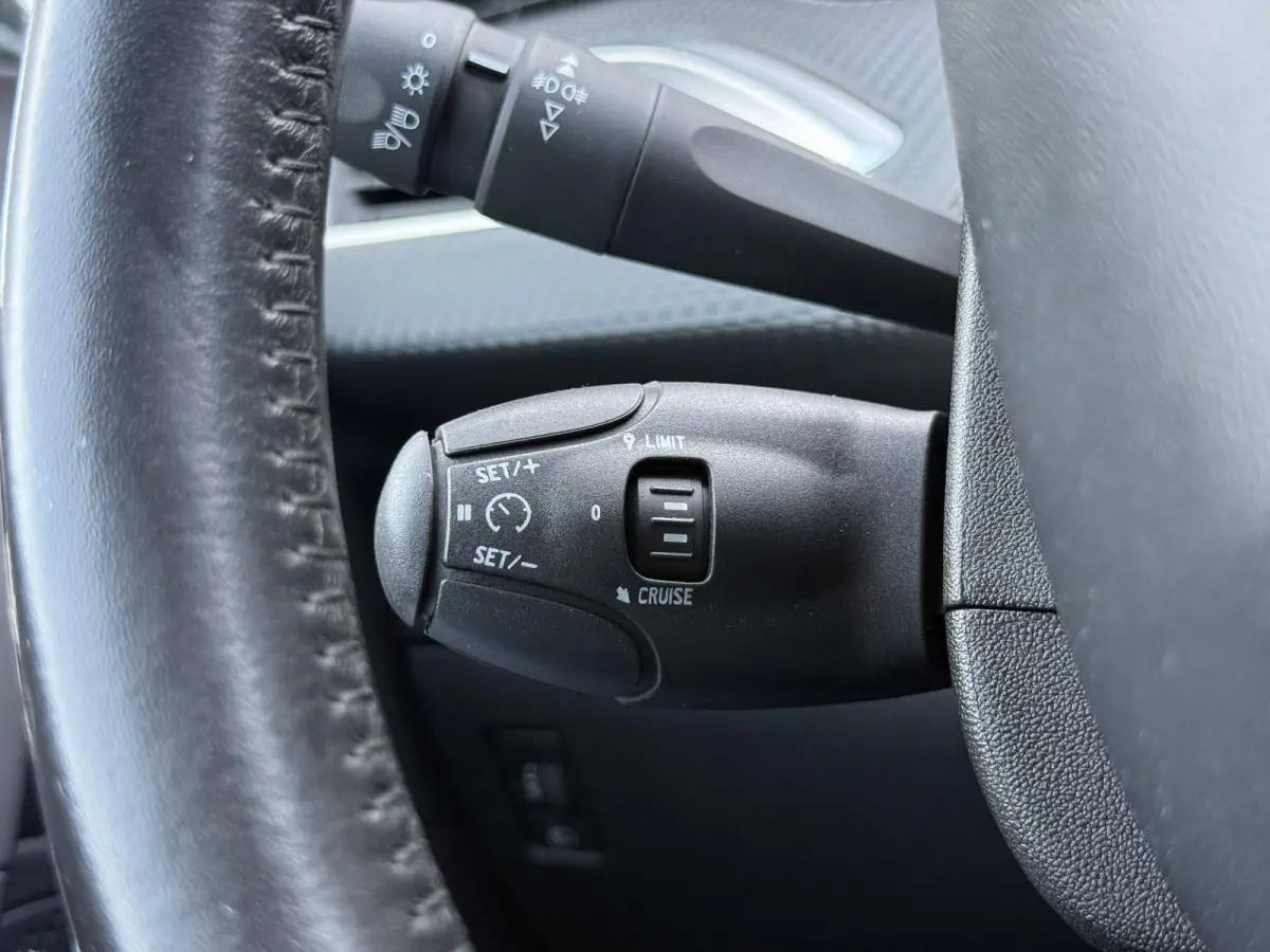 1.2 PureTech Blue Lion 2e Eigenaar|Navi|Airco|Carplay|D-riem vv in 2024|Cruise|N.A.P|APK tot 09-2027