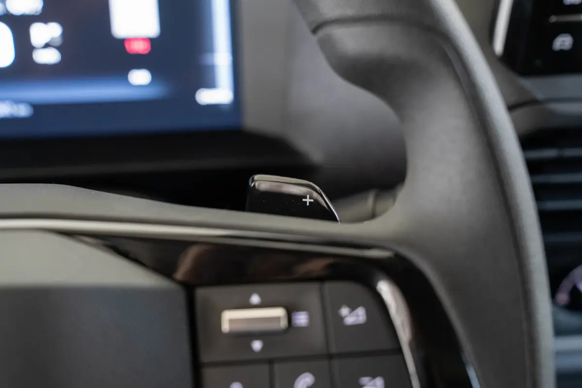 L3 75 kWh | SOH 97% | Camera | Laadruimtepakket | Apple Carplay & Android Auto | Buitenspiegels el. inklapbaar | Lichtmetalen velgen |