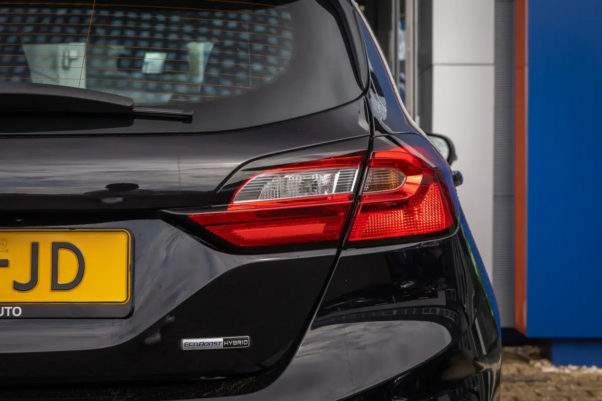 1.0 EcoBoost Hybrid Titanium Cruise control | Parkeensensoren achter | Hill hold asist | Apple Carplay/Android Auto | Apple Carplay/Android Auto|telefoonintegratie premium | Cruise control |