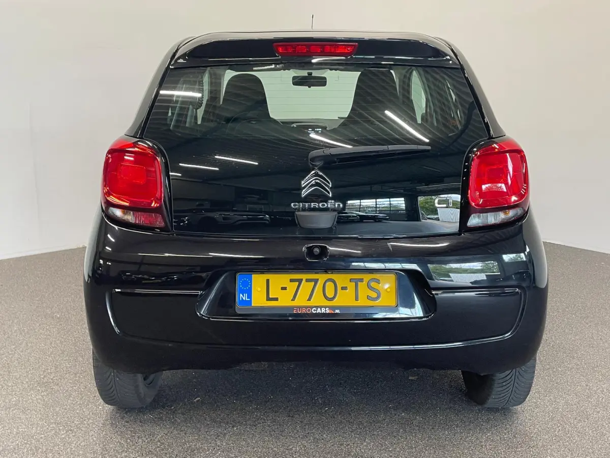 1.0 VTi Feel Airco Navigatie Apple Carplay Android Auto Achteruitrij camera Leder Multifunctioneel stuurwiel