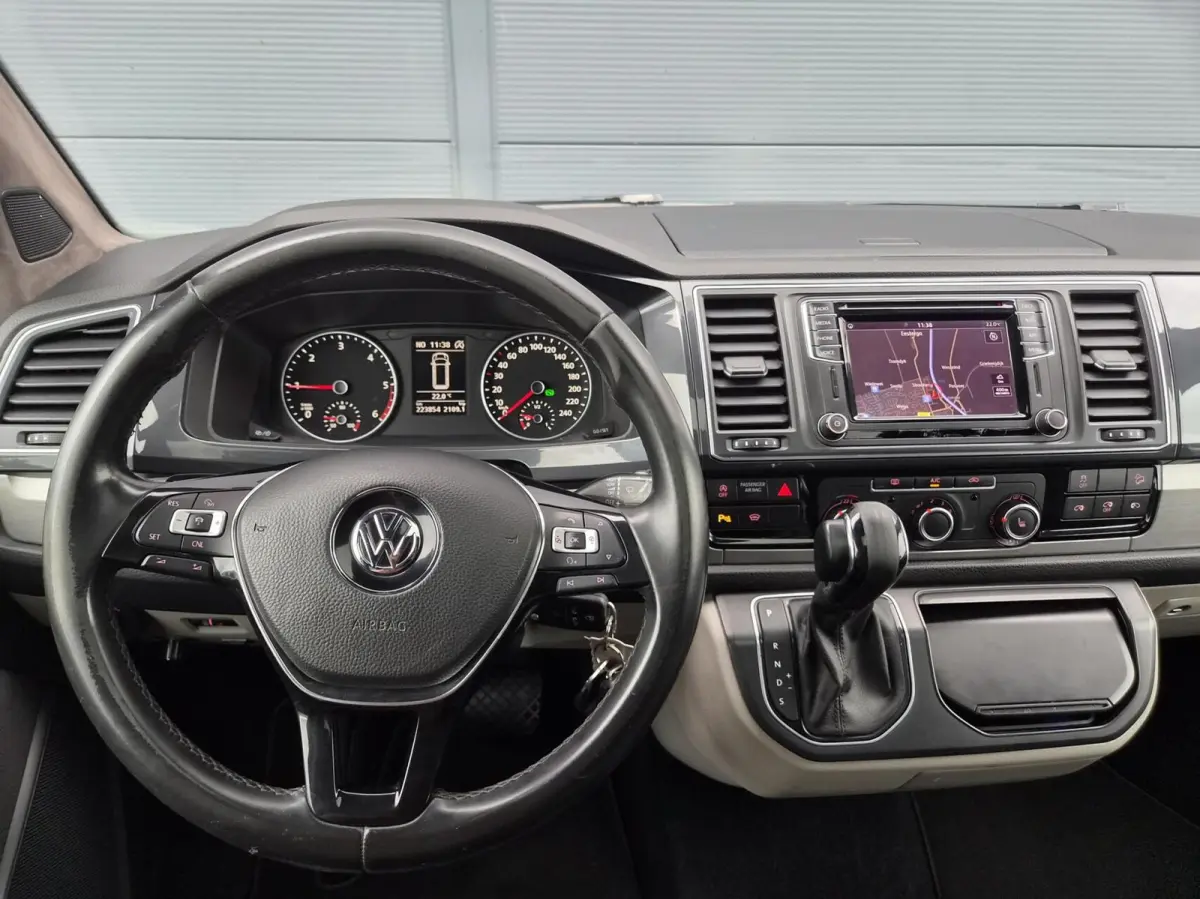 Bulli 2.0TDI L2H1 DC 4-Motion Leer