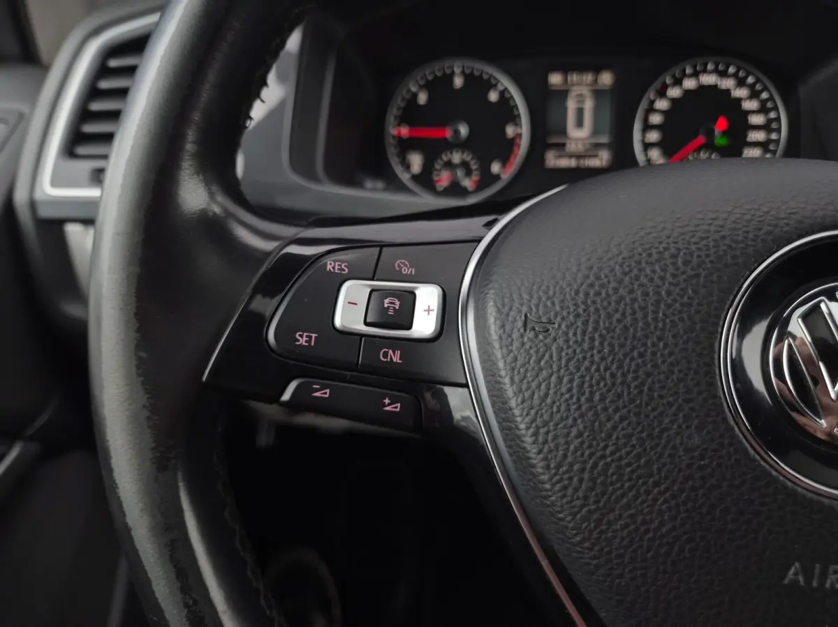 Bulli 2.0TDI L2H1 DC 4-Motion Leer