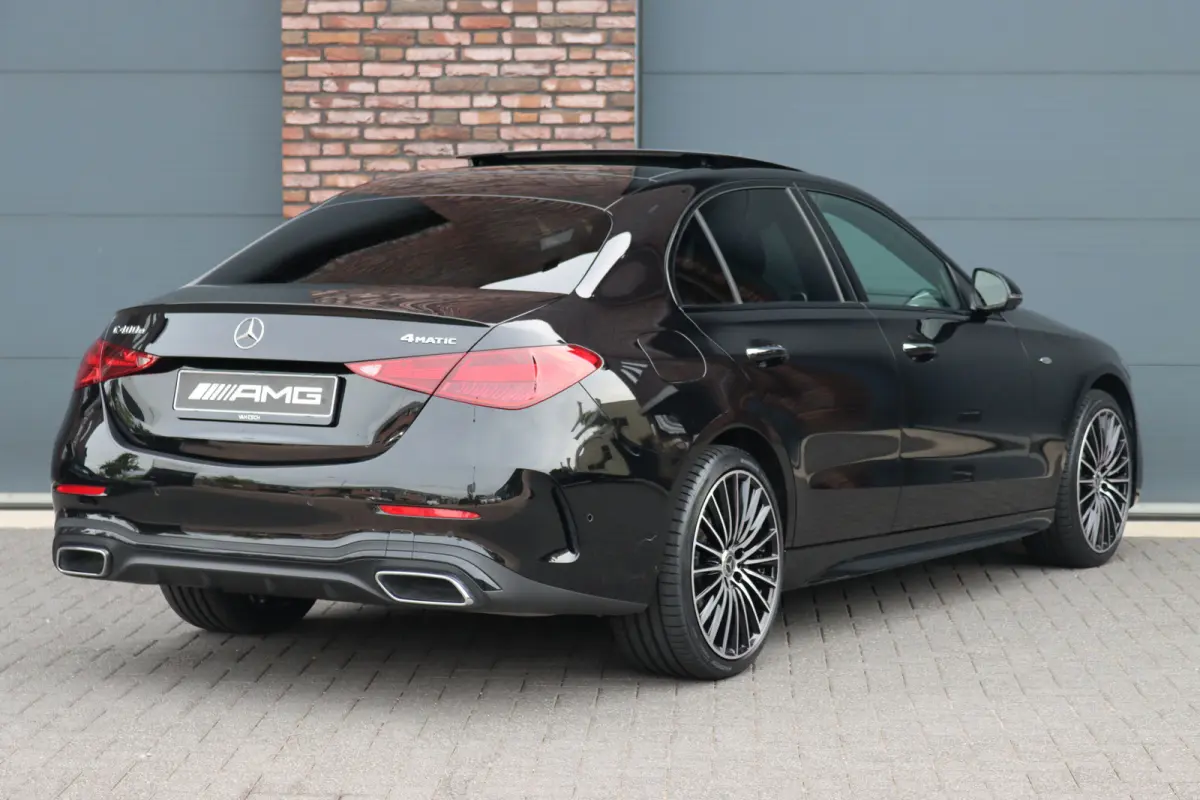 400 e 4MATIC AMG Line | Distronic+ | Panoramadak | Nappa Leder | Burmester | Memory | Digital Light | HUD | Verwarmd Stuurwiel | Keyless Go | Surround Camera |