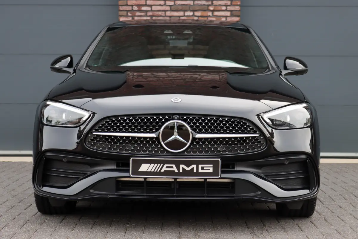 400 e 4MATIC AMG Line | Distronic+ | Panoramadak | Nappa Leder | Burmester | Memory | Digital Light | HUD | Verwarmd Stuurwiel | Keyless Go | Surround Camera |
